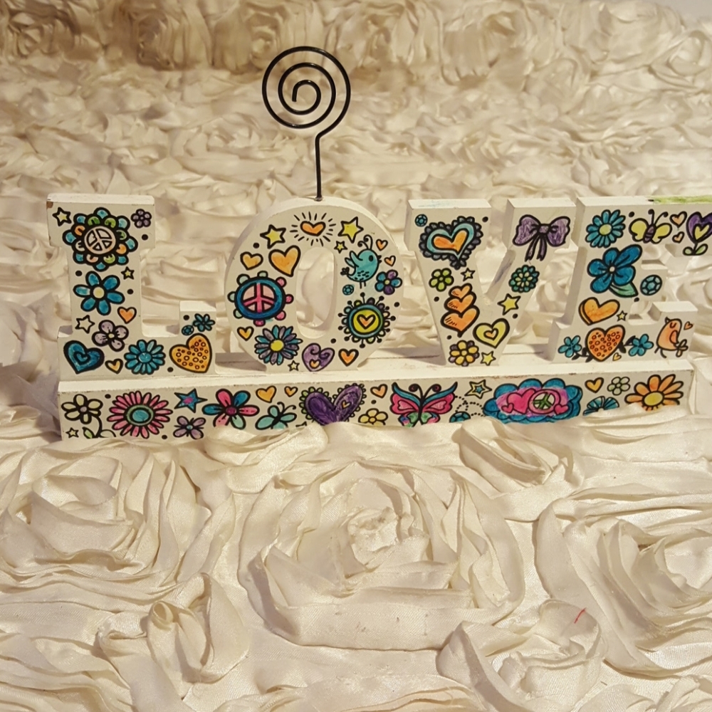 Paper Clip Decor - Love Sign